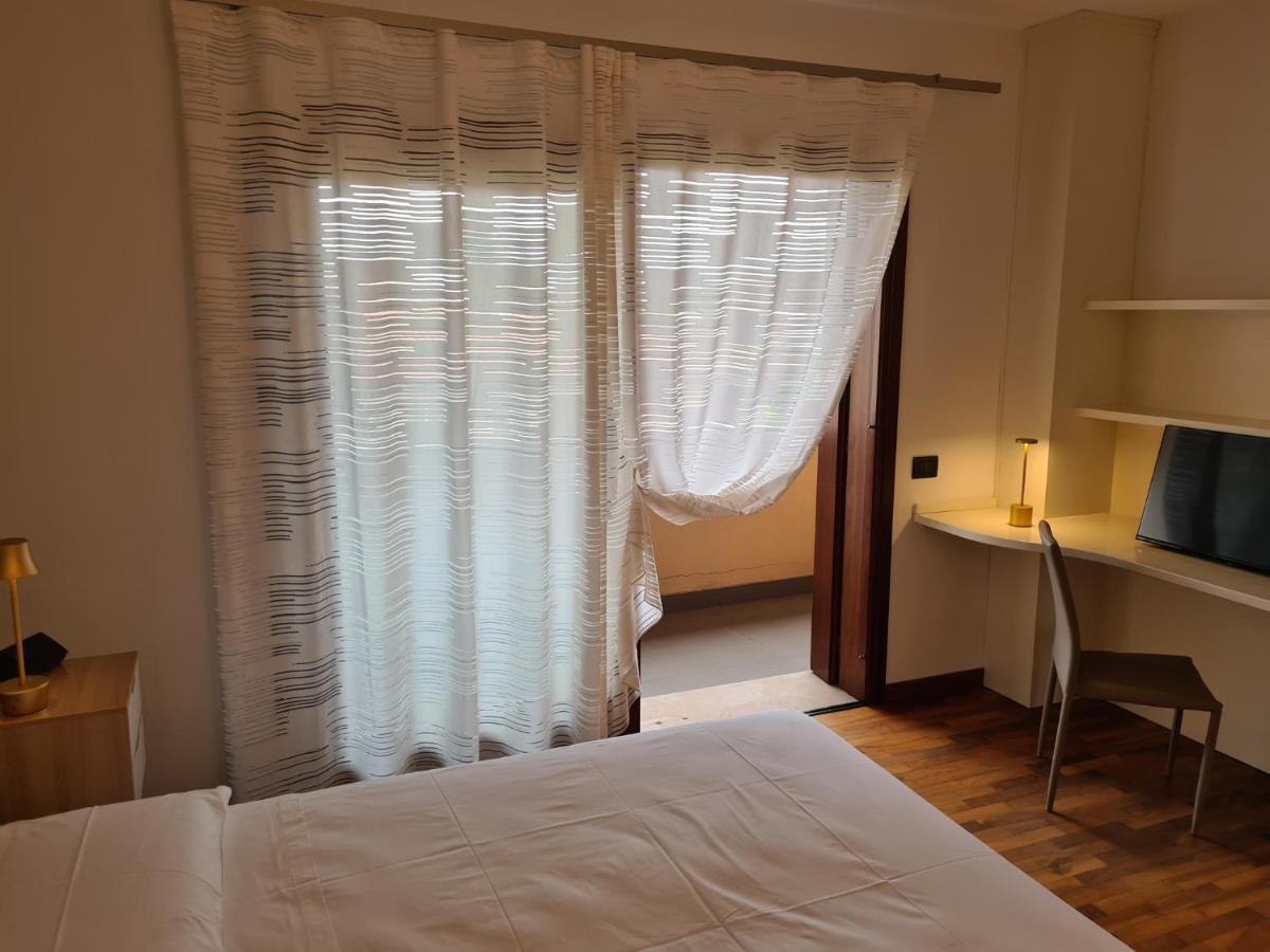 Camera Deluxe (2 Adulti + 1 Bambino)